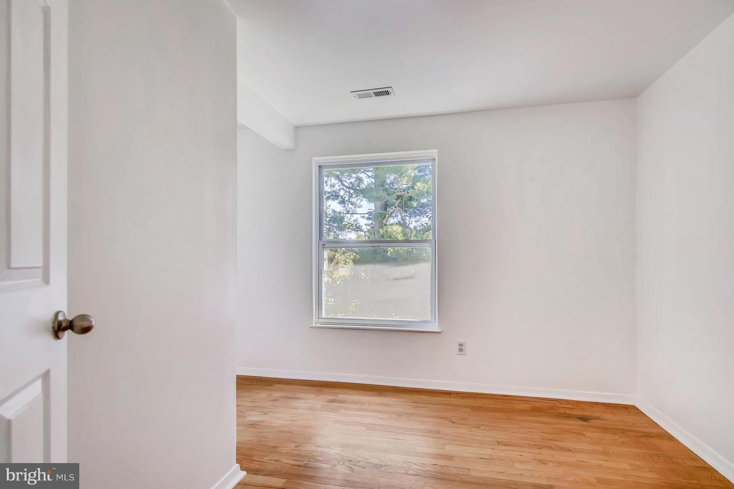 BROOKSHIRE - Residential