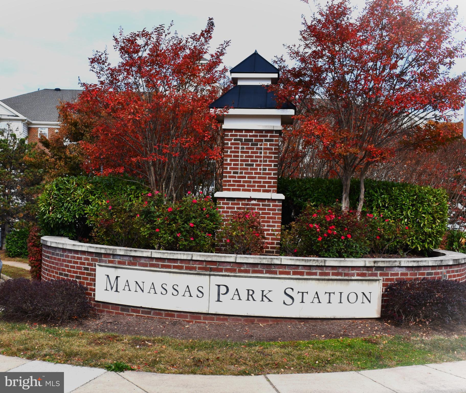 THE TOWNES CONDOMINIUM - Residential