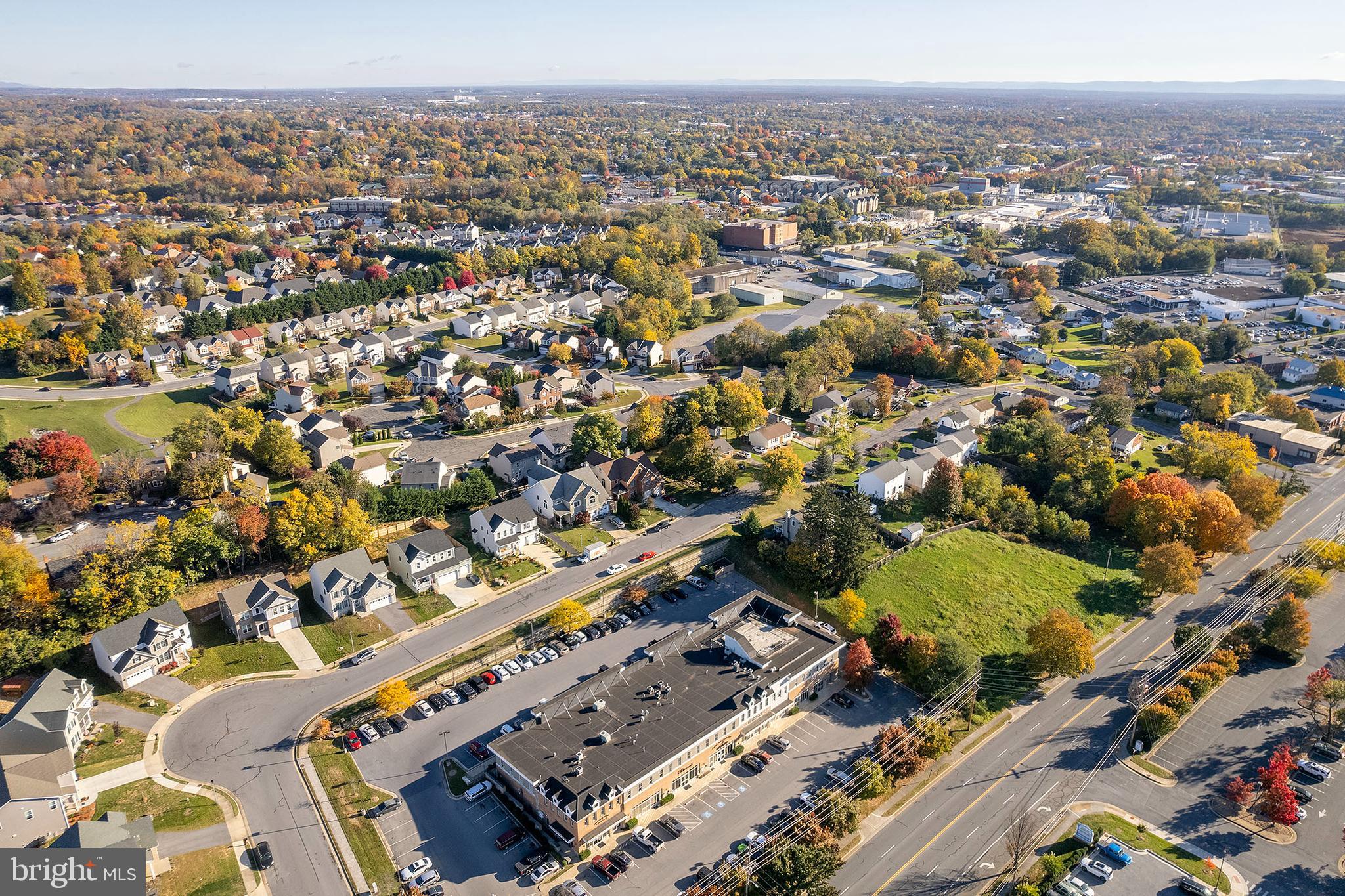 650 suite 101/106A CEDAR CREEK GRADE