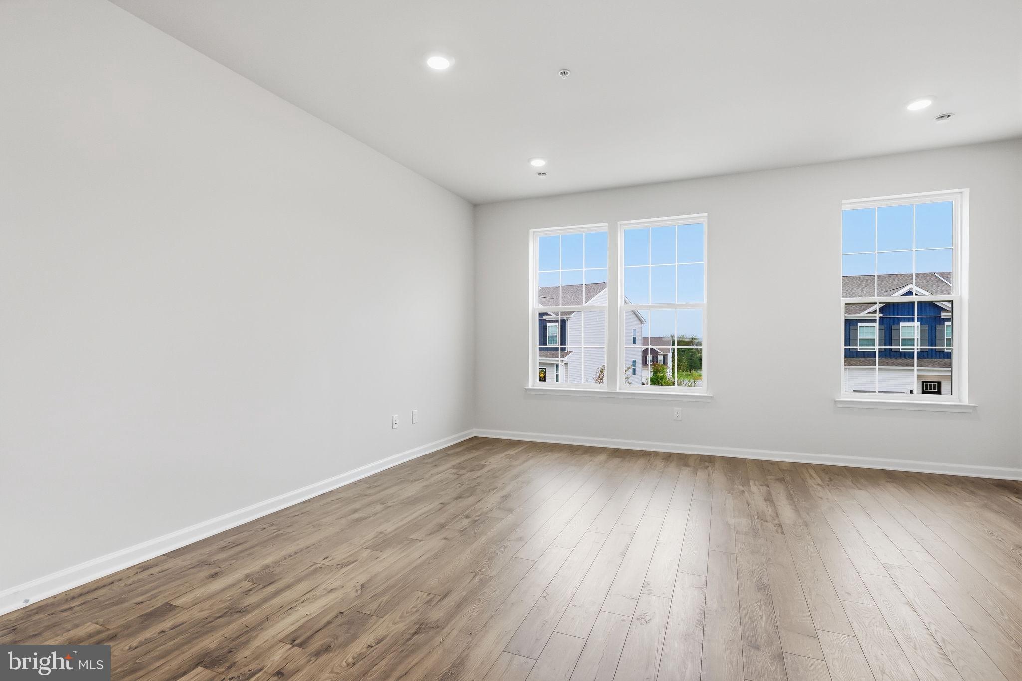 1074 MEADOWLARK DRIVE