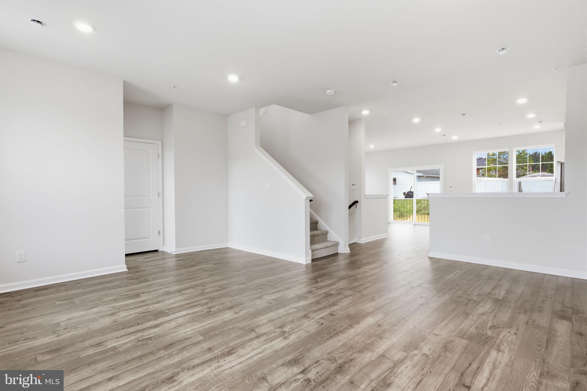 1074 MEADOWLARK DRIVE