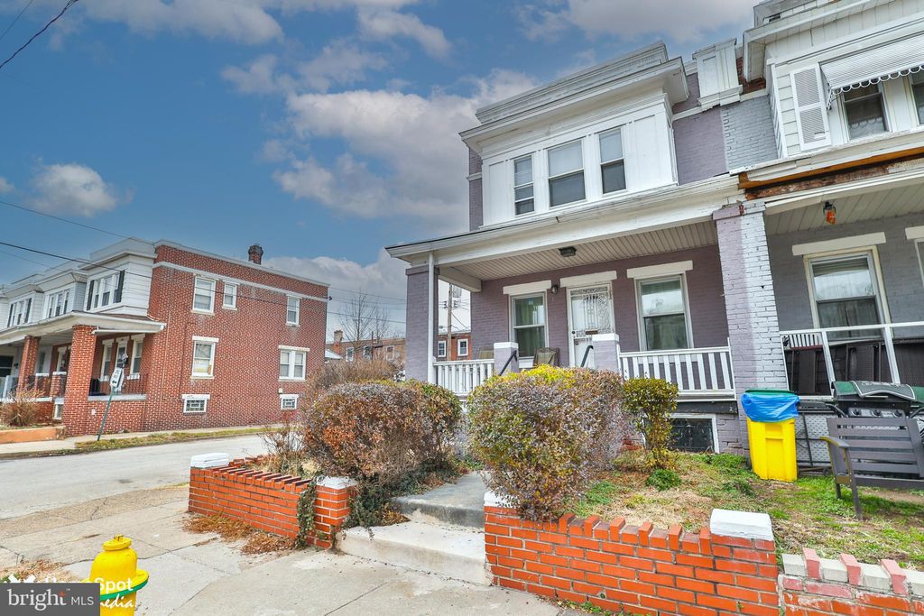 Photo of 937 Mcdowell Avenue, CHESTER, PA 19013 (MLS # PADE2106344)