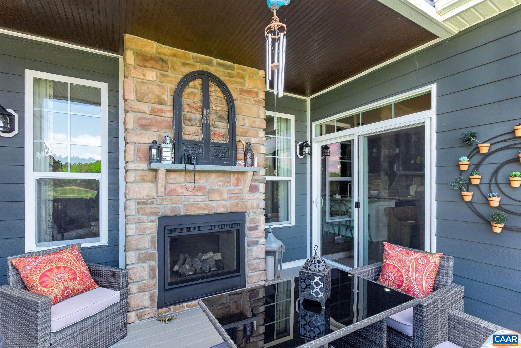 SPRING CREEK - Residential