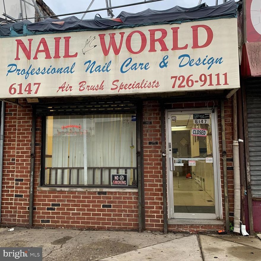 Commercial mixed-use property, currently vacant. Property is being sold AS IS. Was formerly used as
a nail salon. This prime property is located in an area that's convenient to almost everything, and
close to public transportation. Envision running your business in one of Philadelphia's busiest locations.