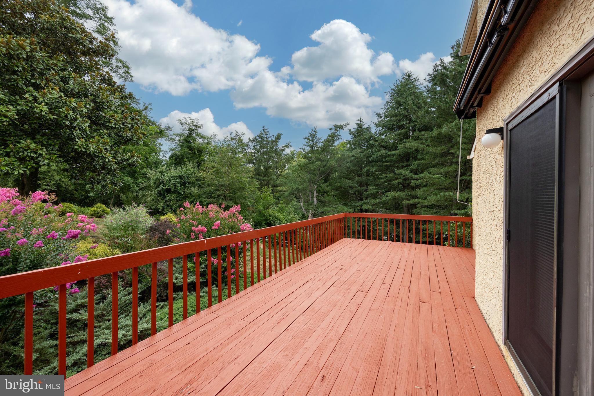 HILL CREST - Residential