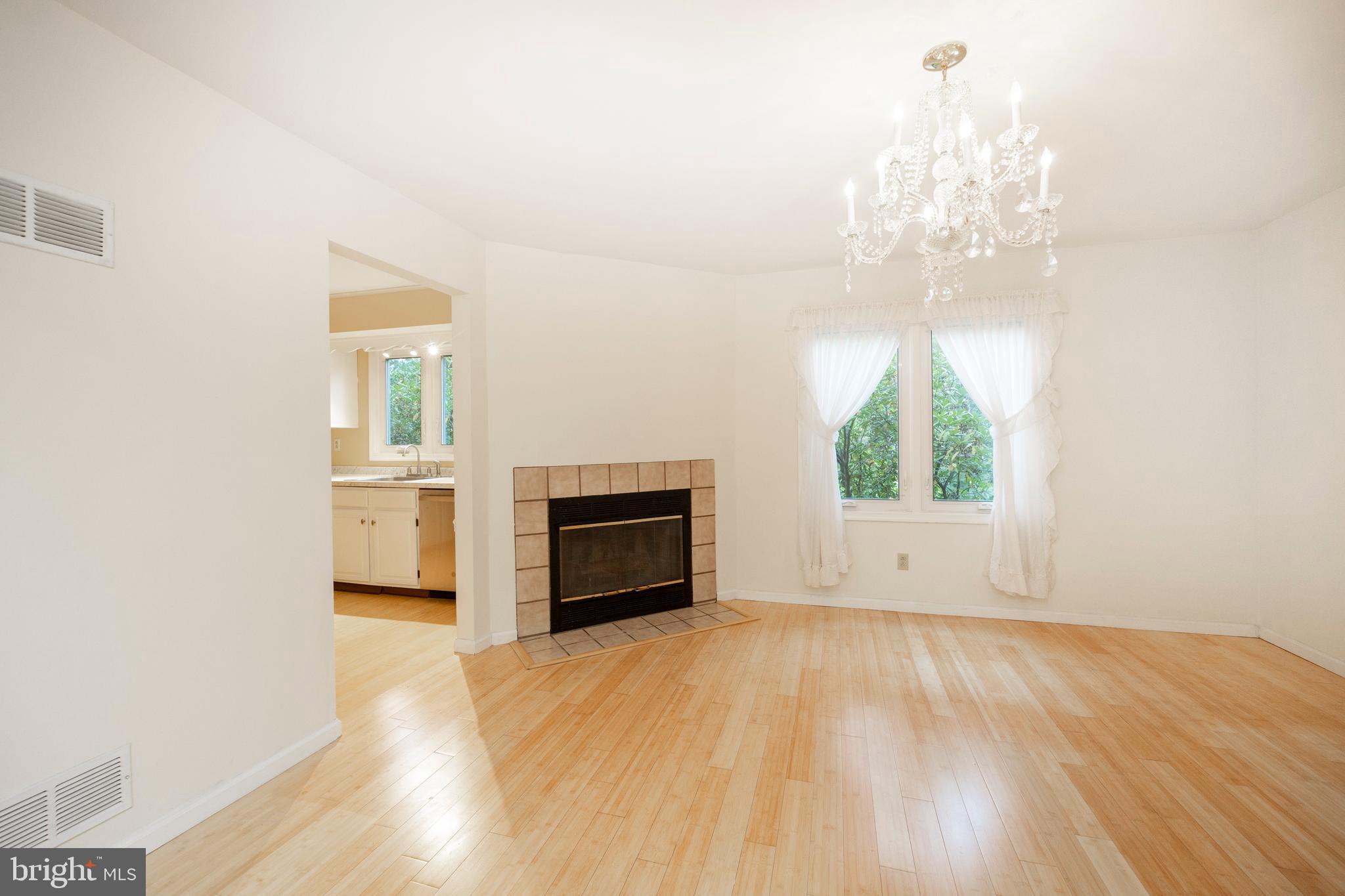 HILL CREST - Residential