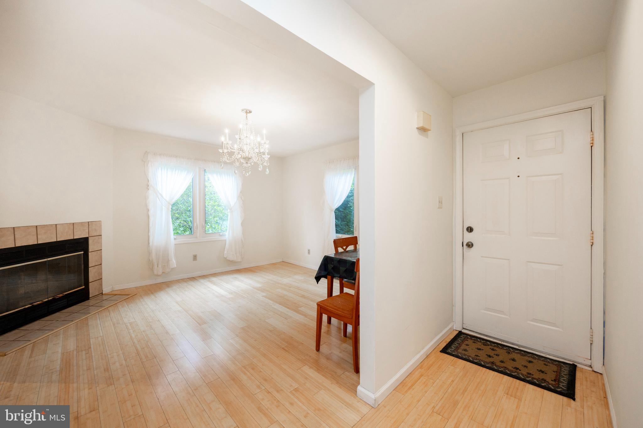 HILL CREST - Residential