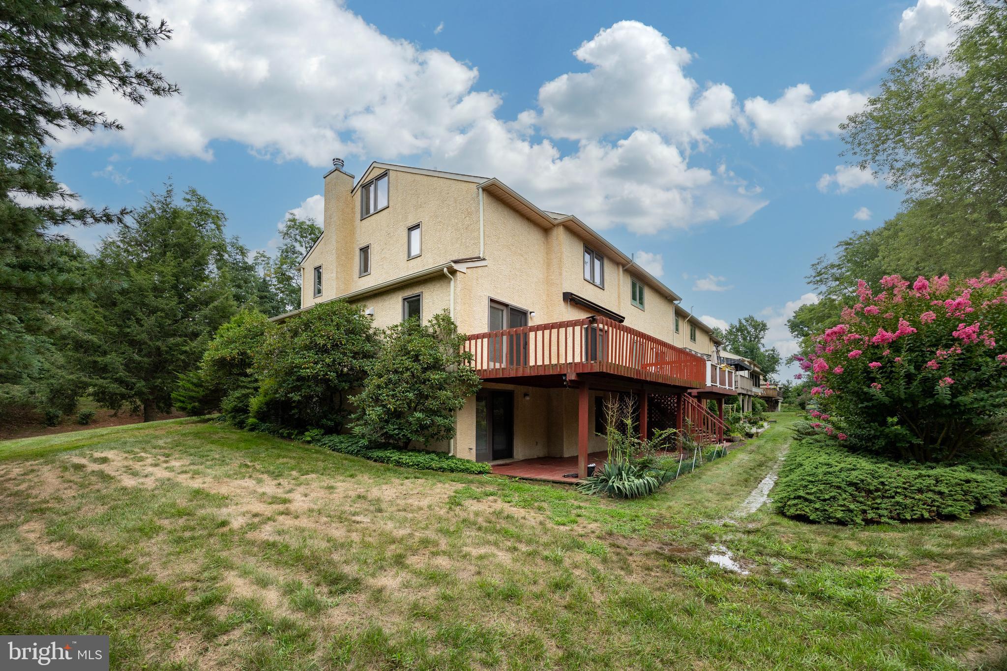 HILL CREST - Residential