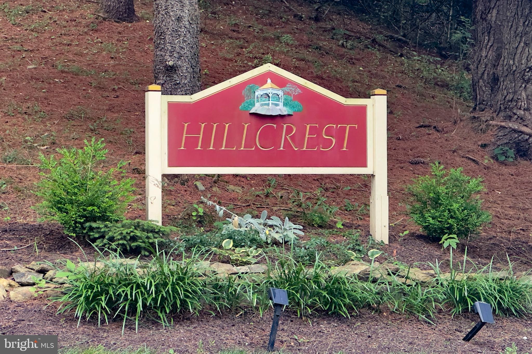 HILL CREST - Residential
