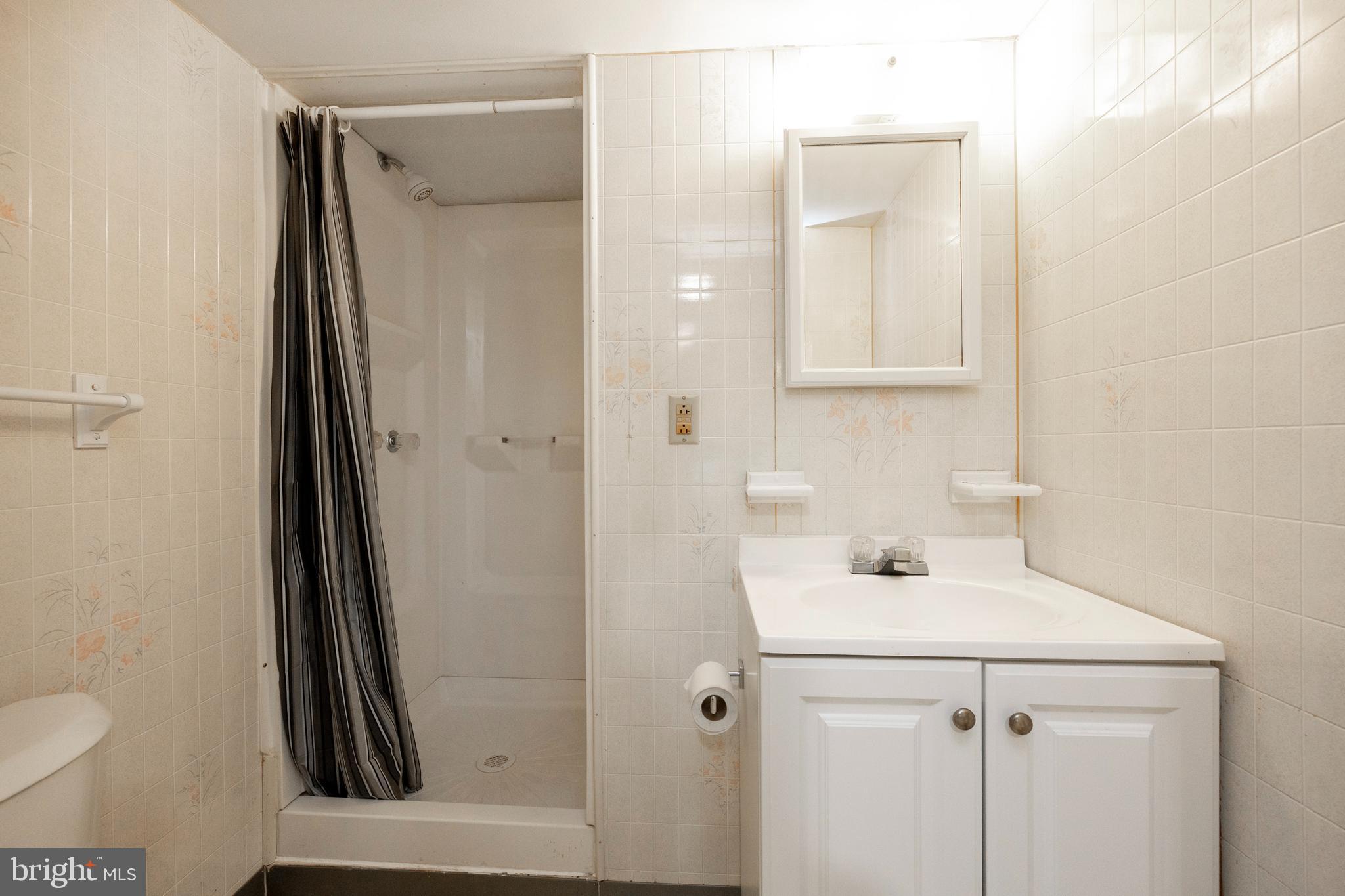 HILL CREST - Residential