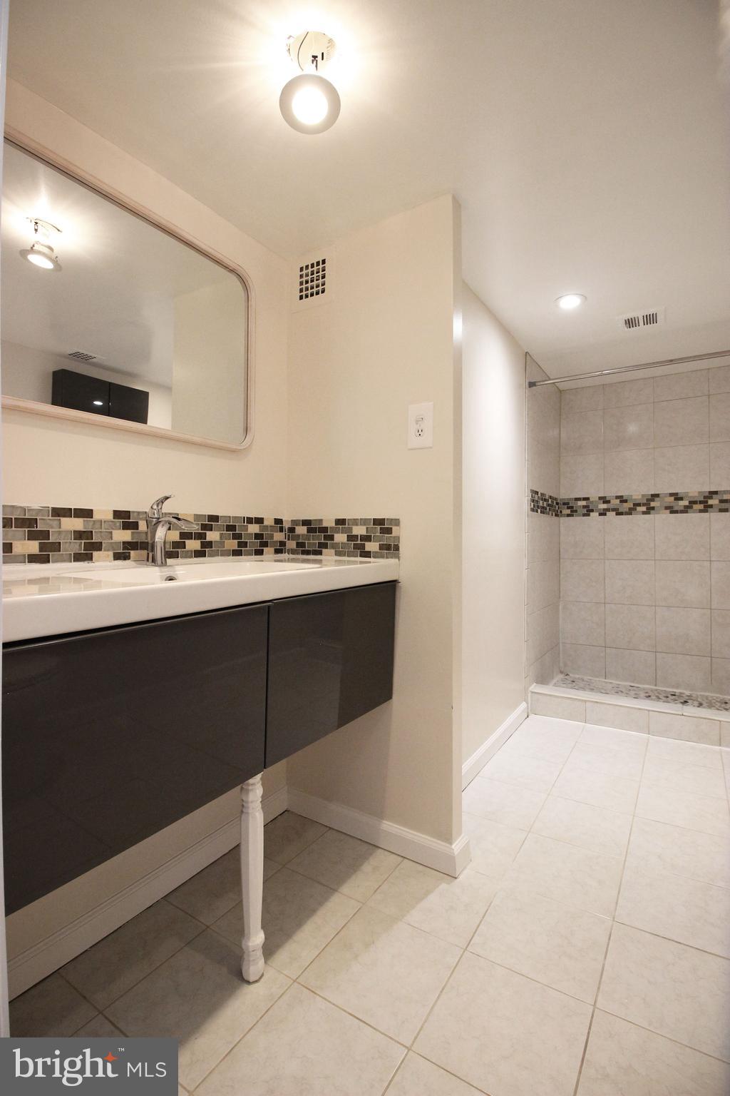 HUNTINGTON CLUB - Residential