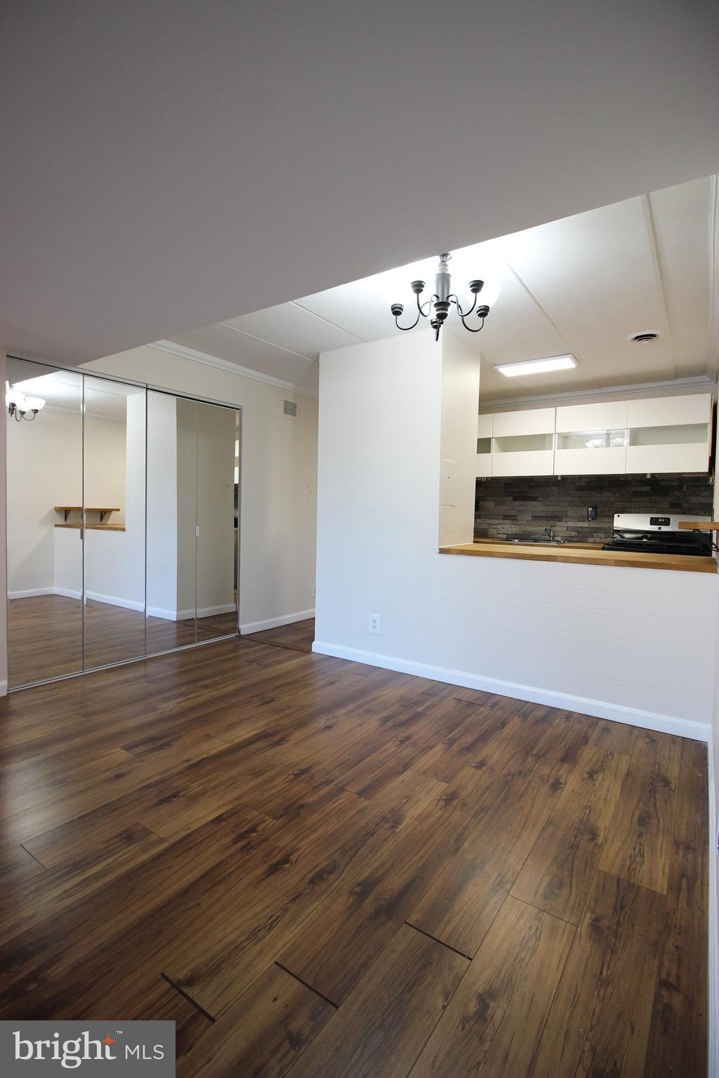 HUNTINGTON CLUB - Residential