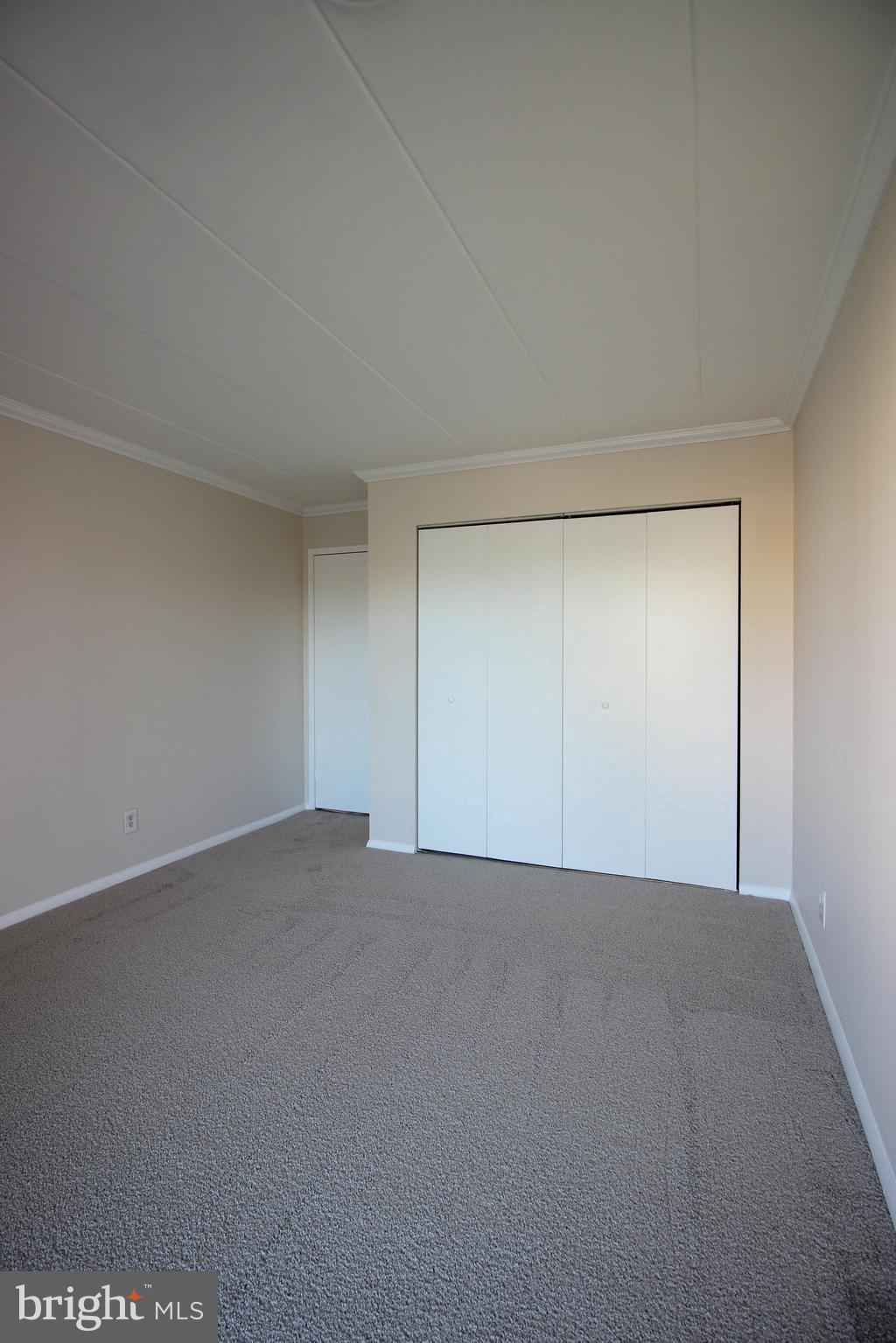 HUNTINGTON CLUB - Residential