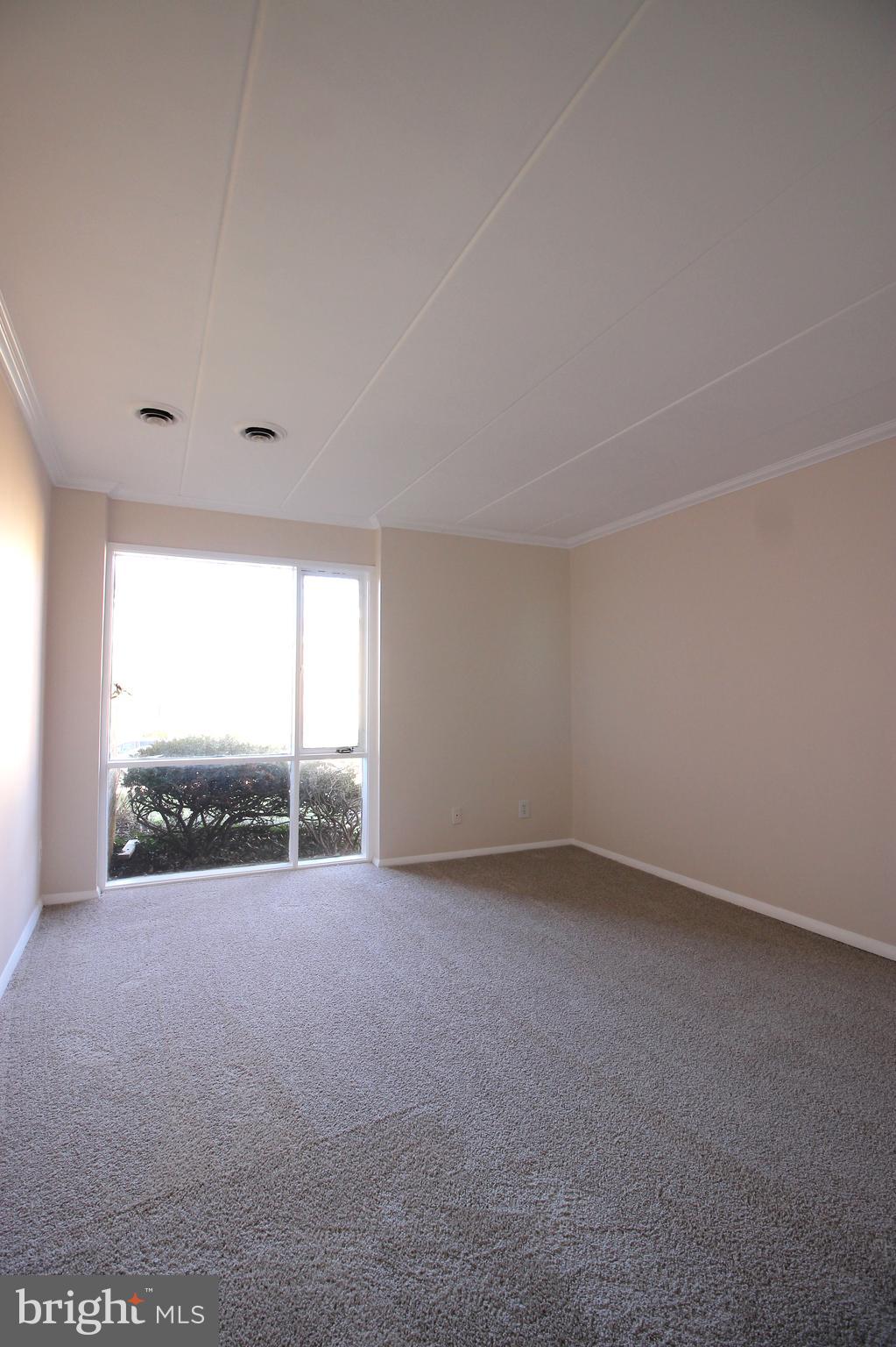 HUNTINGTON CLUB - Residential