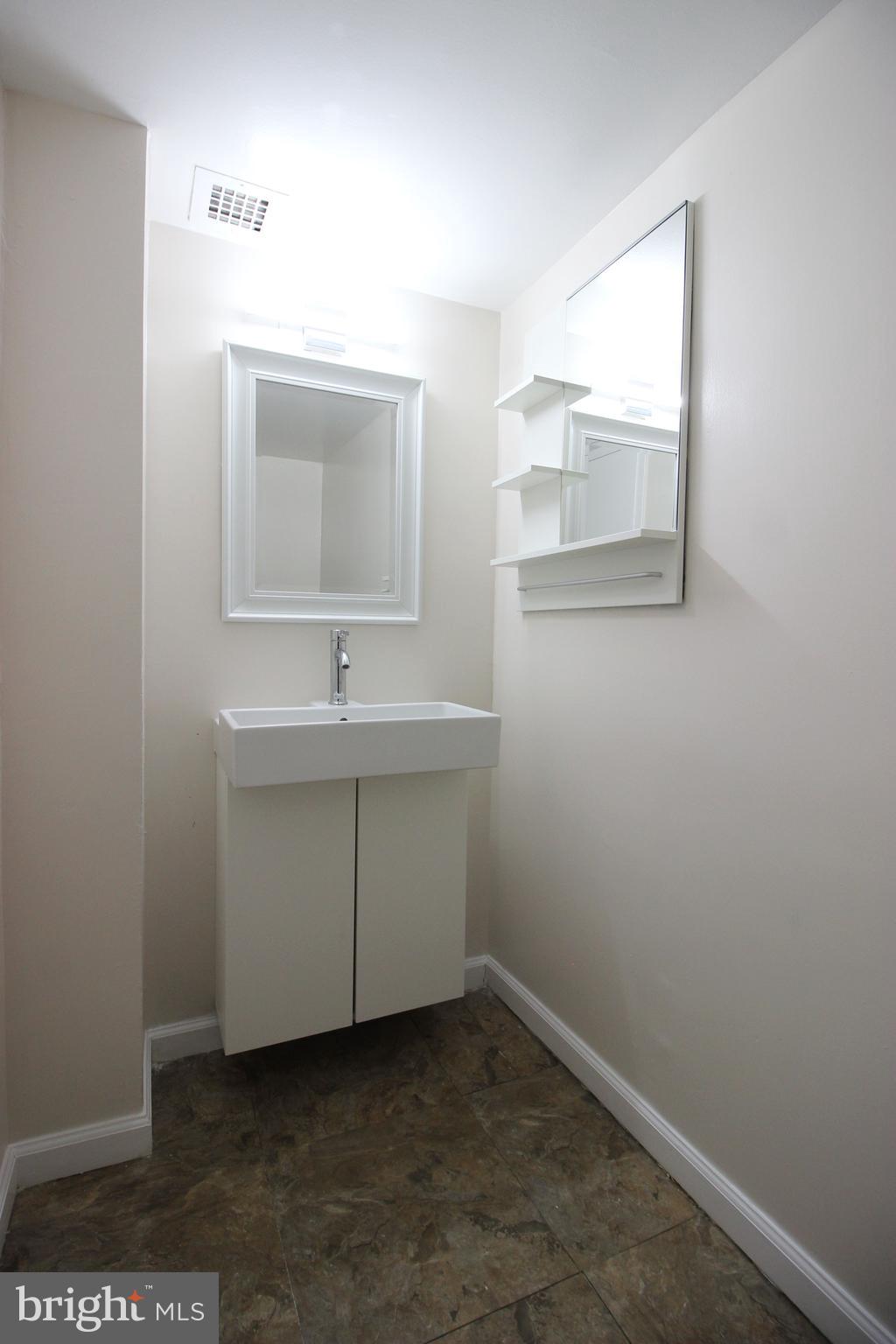 HUNTINGTON CLUB - Residential