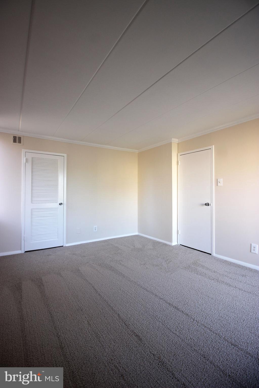 HUNTINGTON CLUB - Residential