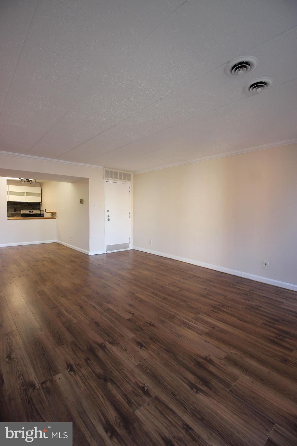 HUNTINGTON CLUB - Residential