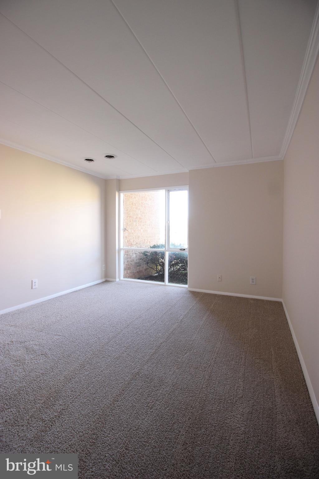 HUNTINGTON CLUB - Residential