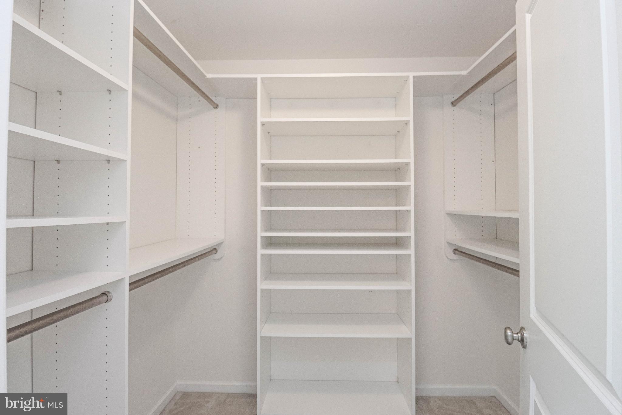 AVONLEA - Residential