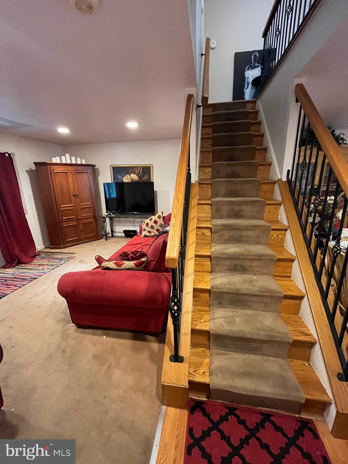 129 LAUREBA AVENUE