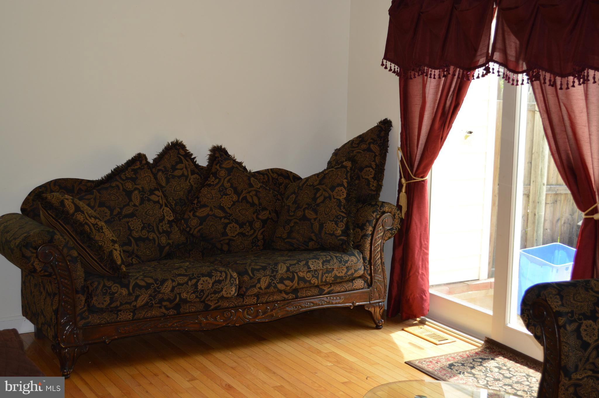 TOWNE CREST - Residential