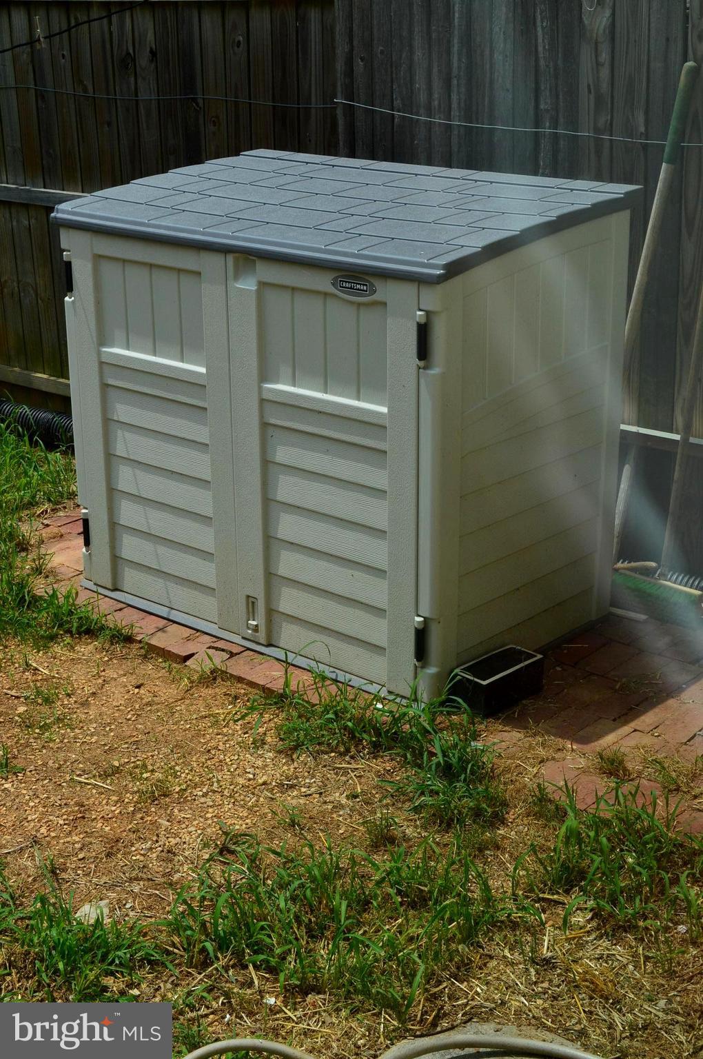 TOWNE CREST - Residential