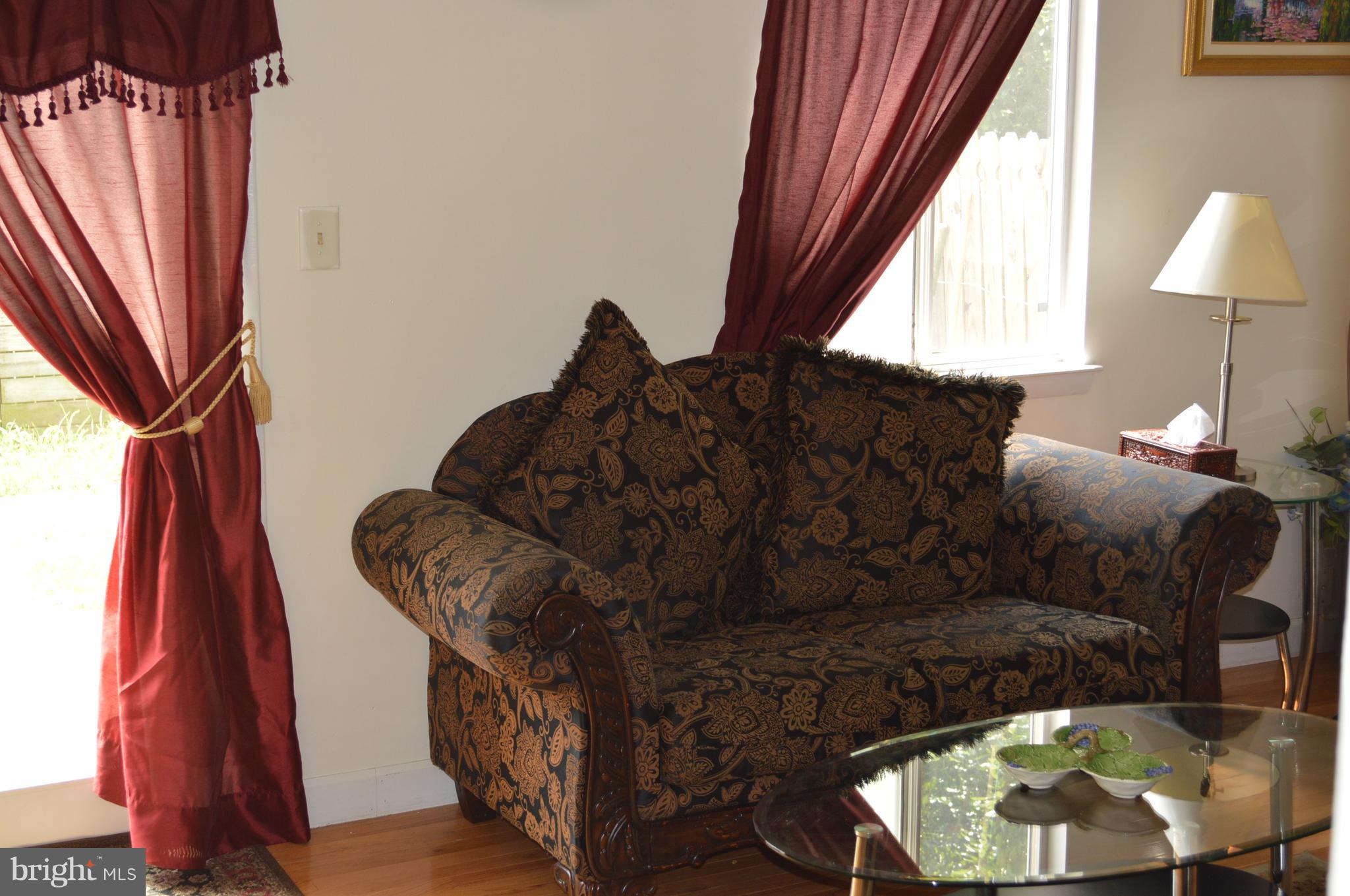 TOWNE CREST - Residential