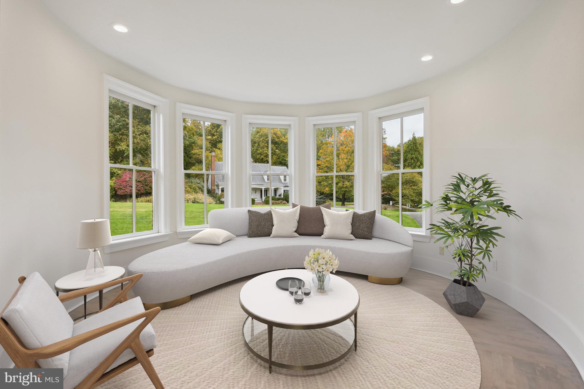 RIVERSCAPE - Residential