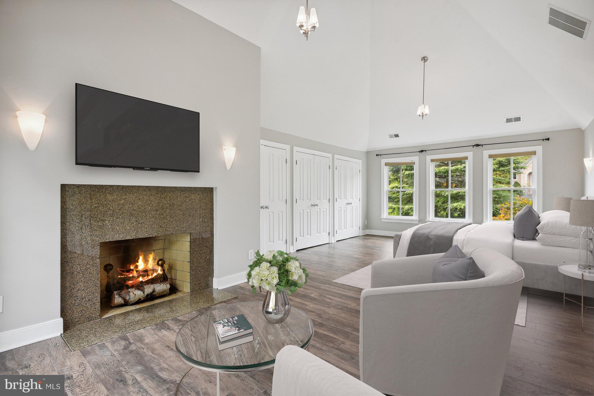 RIVERSCAPE - Residential