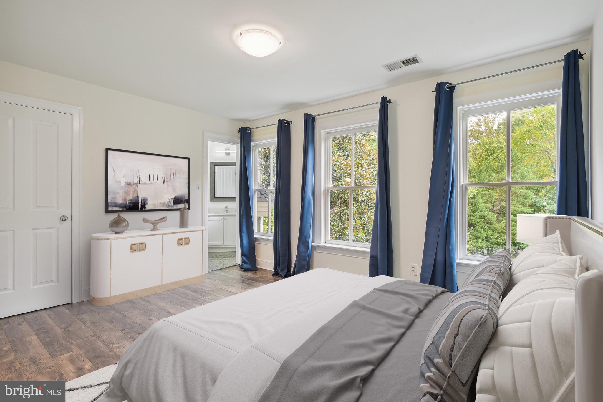 RIVERSCAPE - Residential