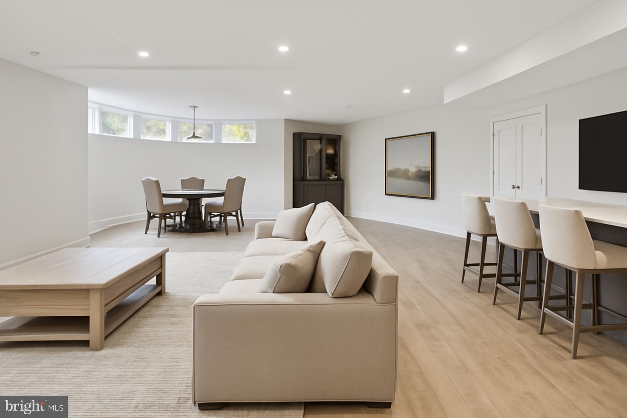 RIVERSCAPE - Residential