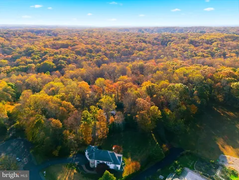 10747 Riverscape Run, Great Falls, VA MLS: VAFX2275130