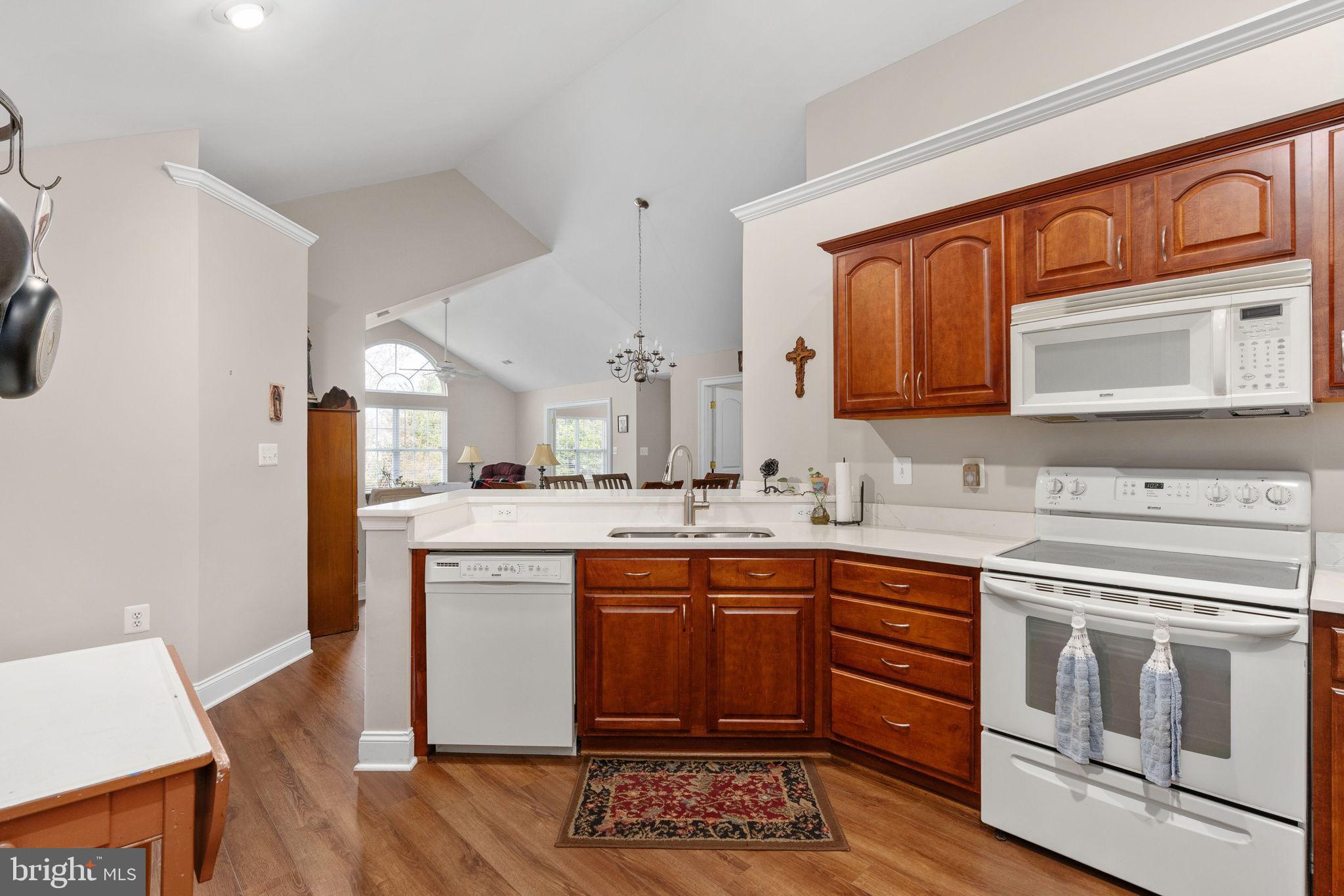 REGENCY PARK VILLAS - Residential