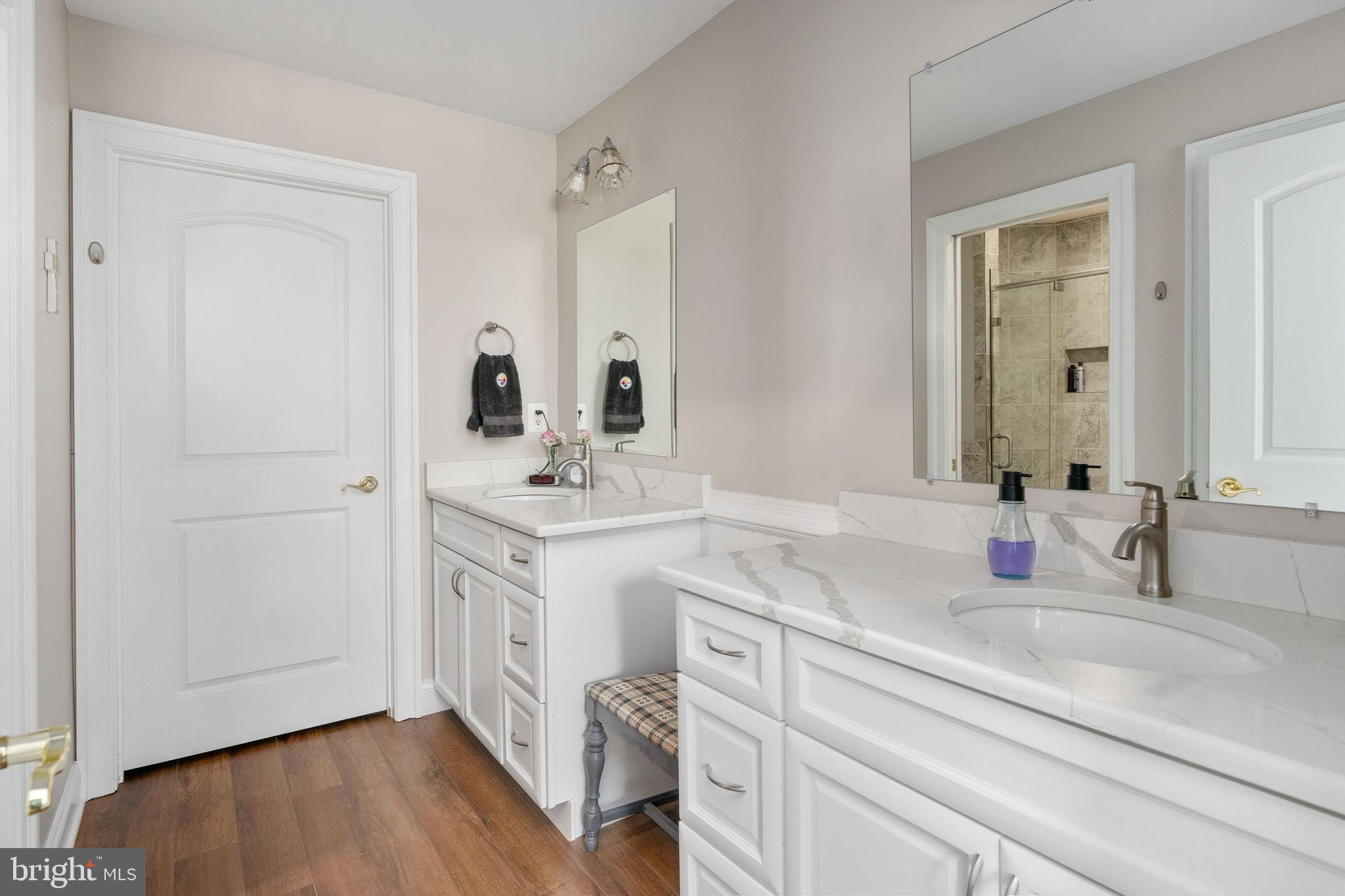 REGENCY PARK VILLAS - Residential