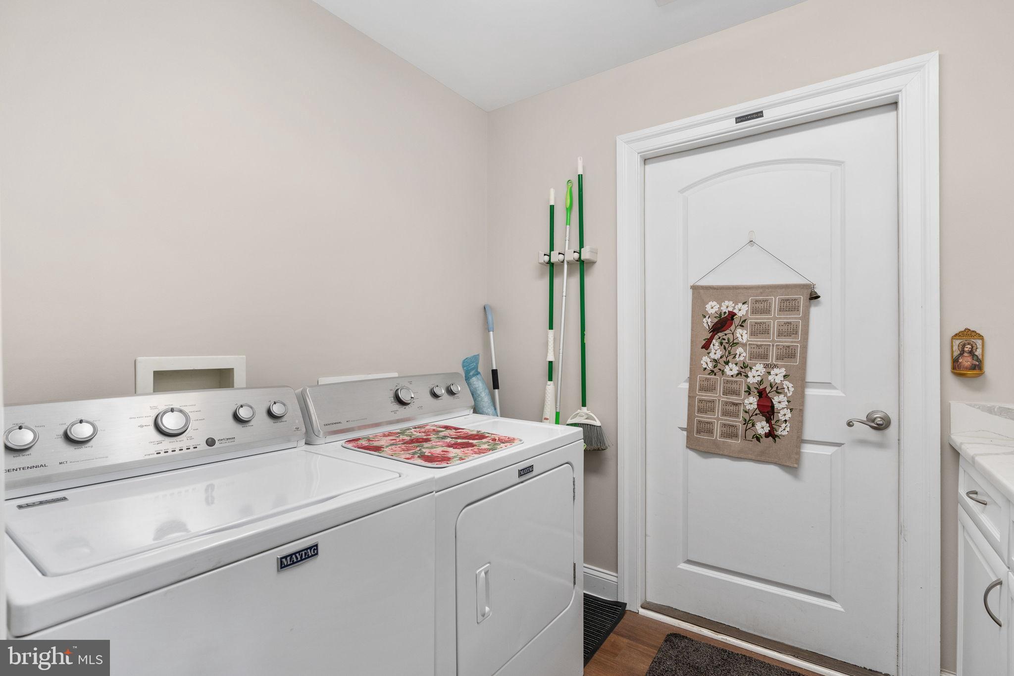 REGENCY PARK VILLAS - Residential