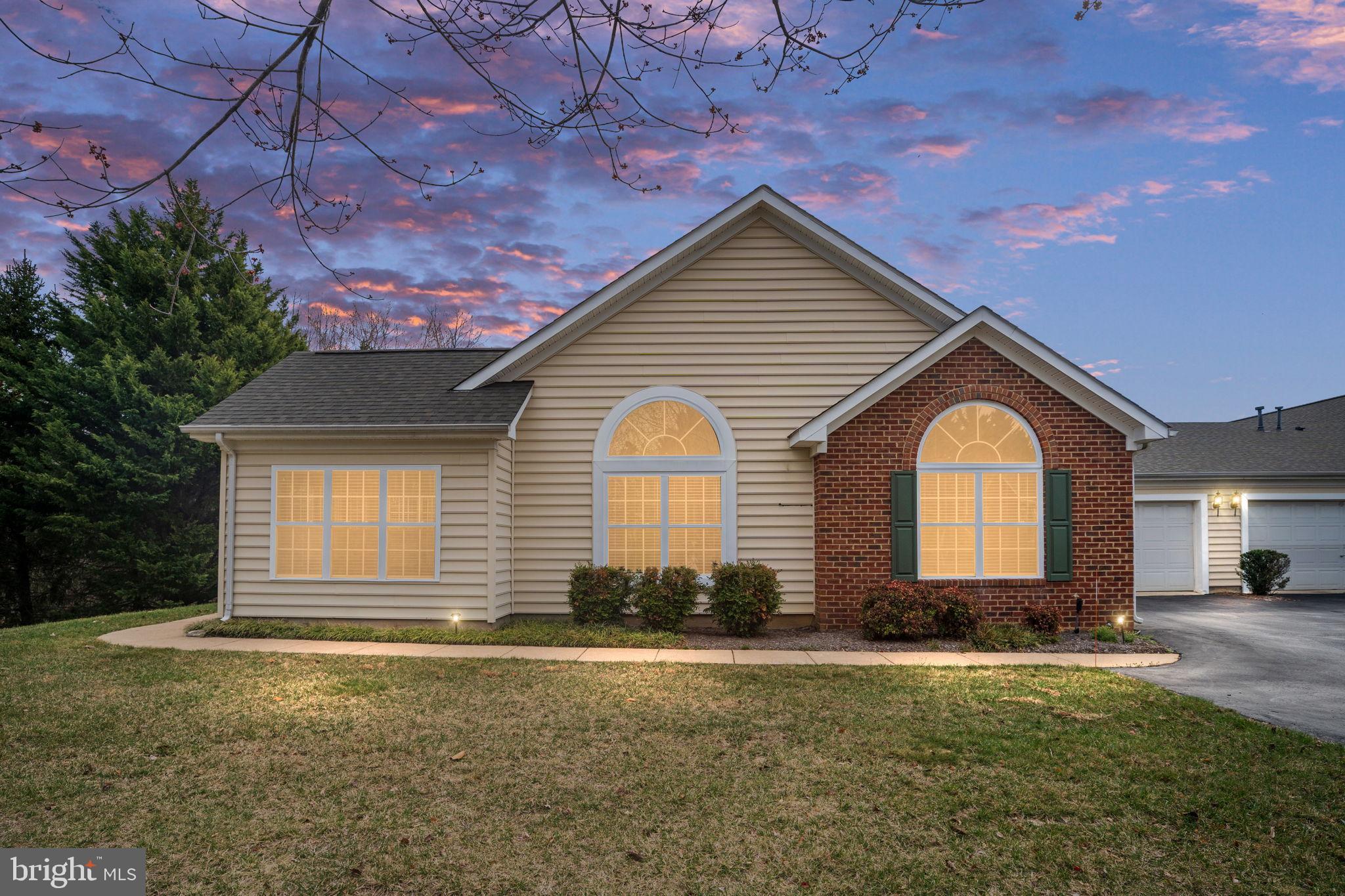 REGENCY PARK VILLAS - Residential