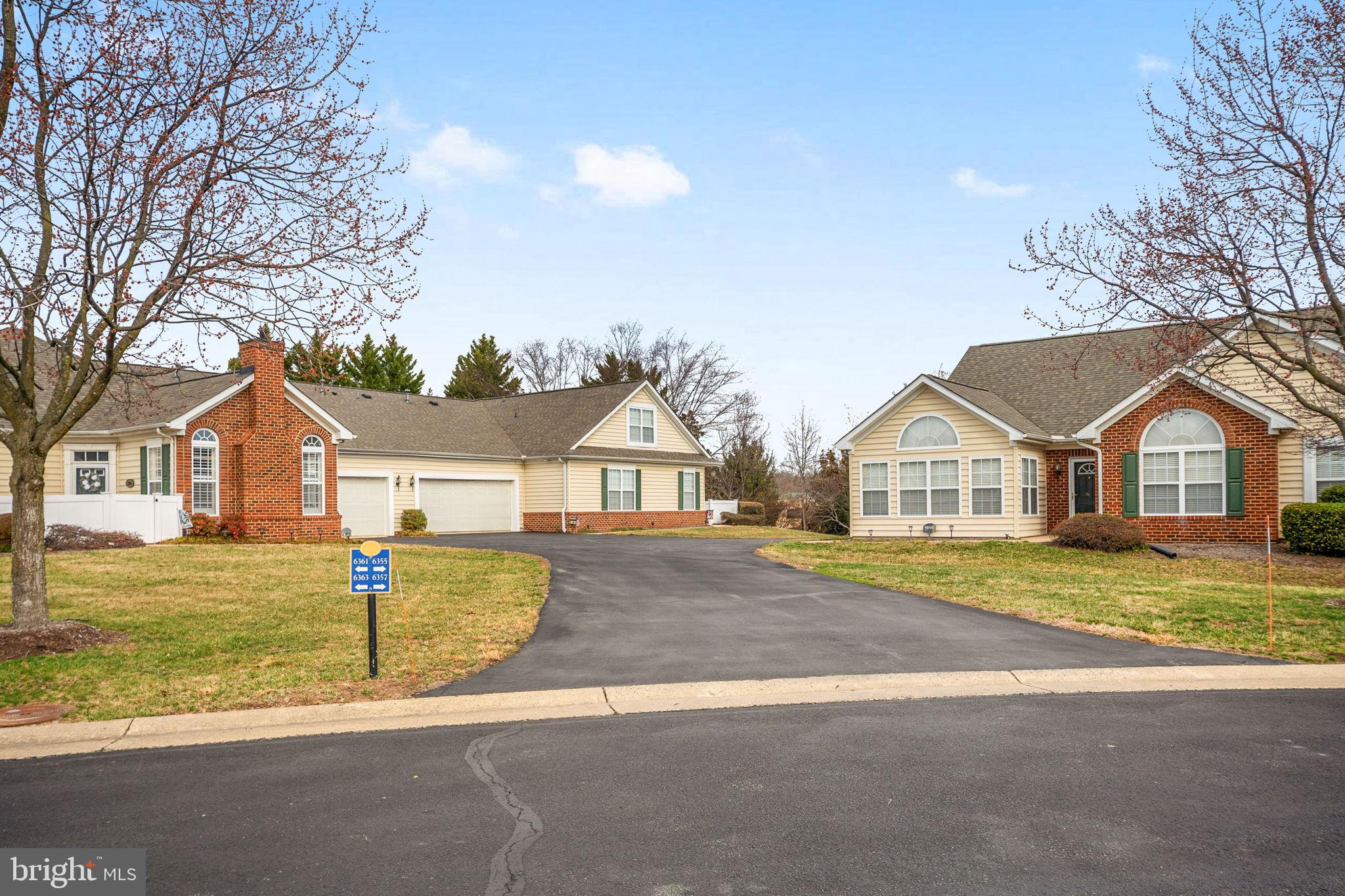 REGENCY PARK VILLAS - Residential