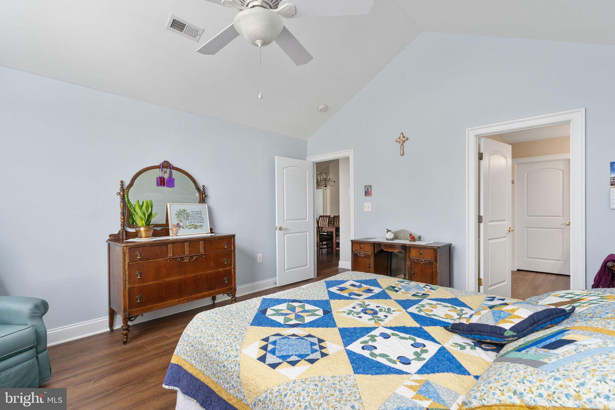 REGENCY PARK VILLAS - Residential