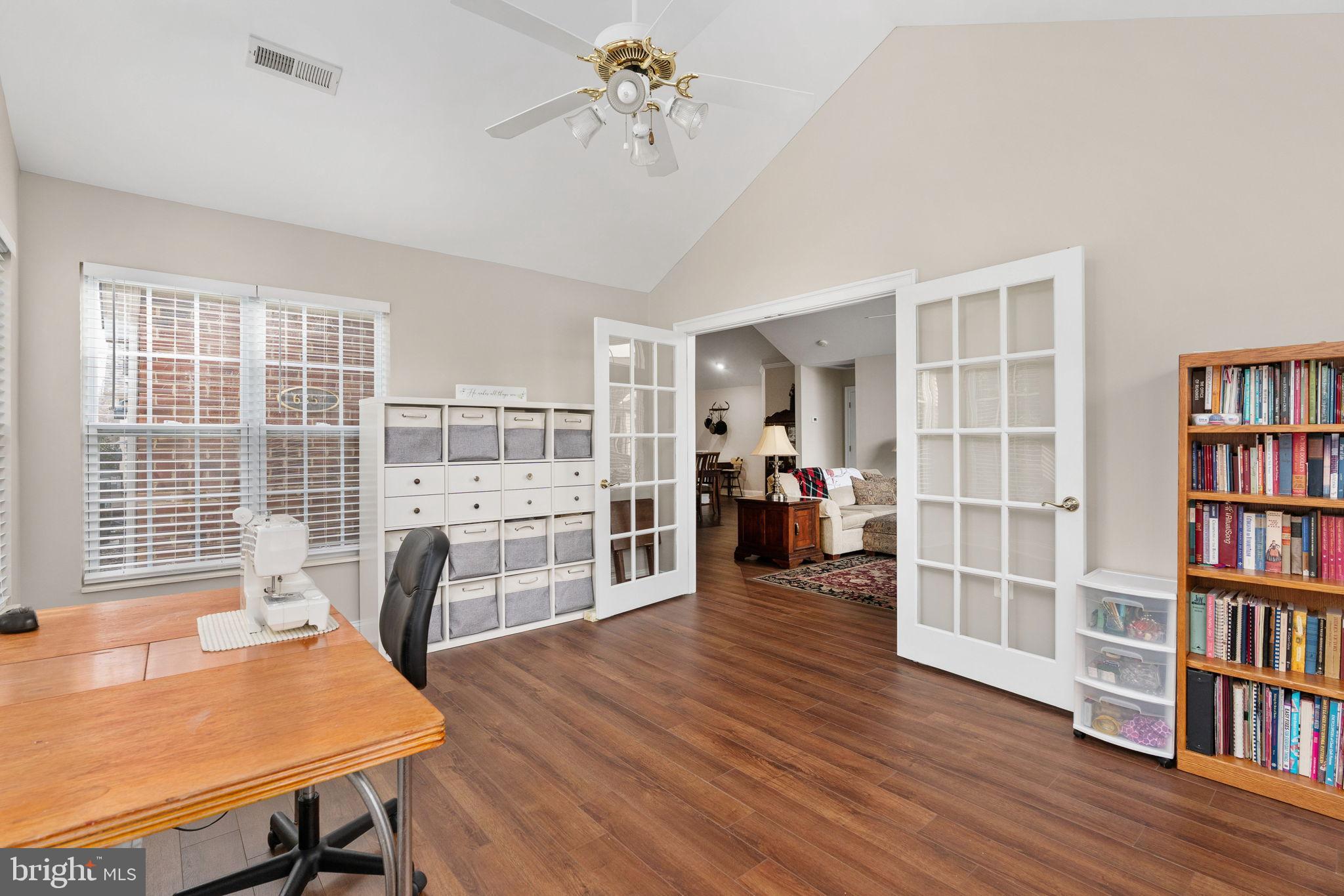 REGENCY PARK VILLAS - Residential