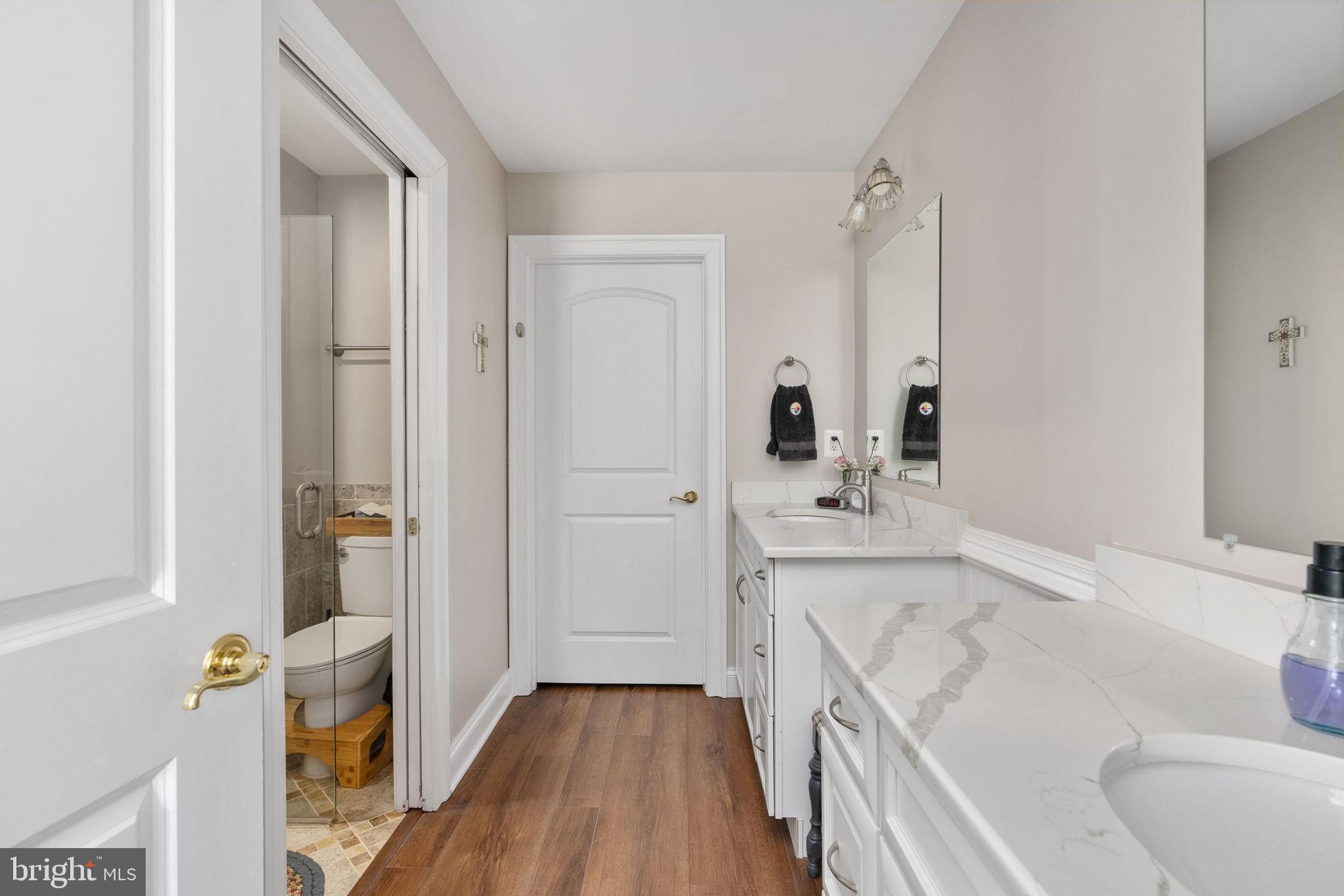 REGENCY PARK VILLAS - Residential