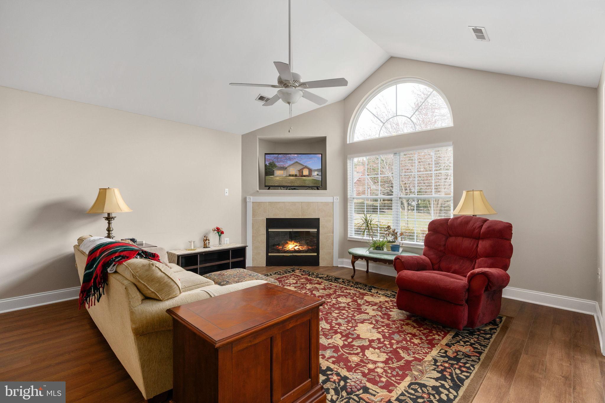 REGENCY PARK VILLAS - Residential