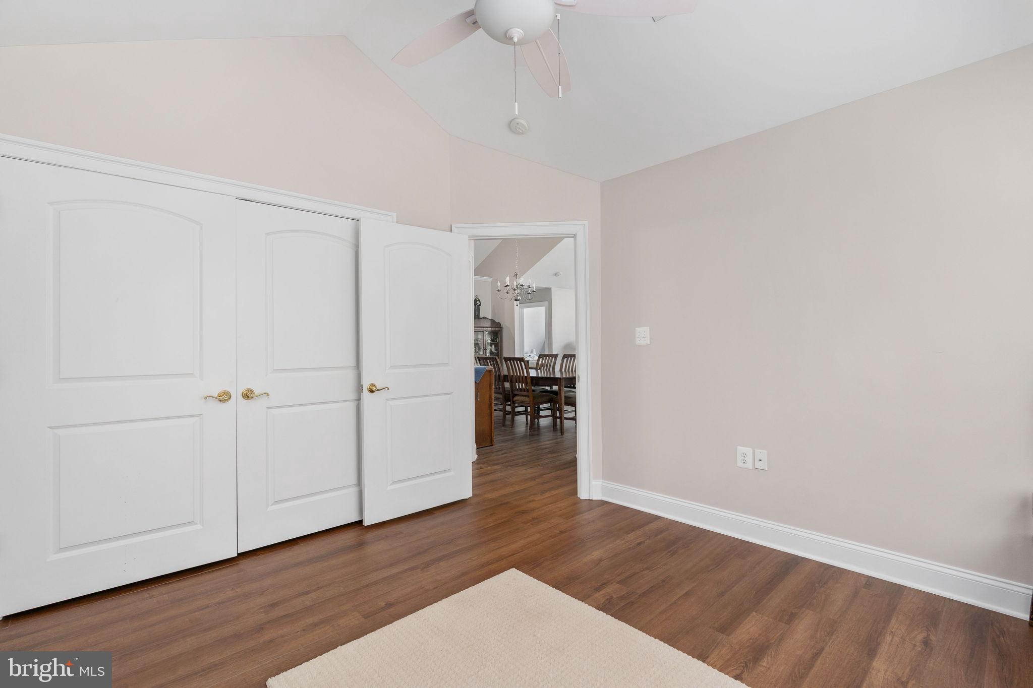 REGENCY PARK VILLAS - Residential