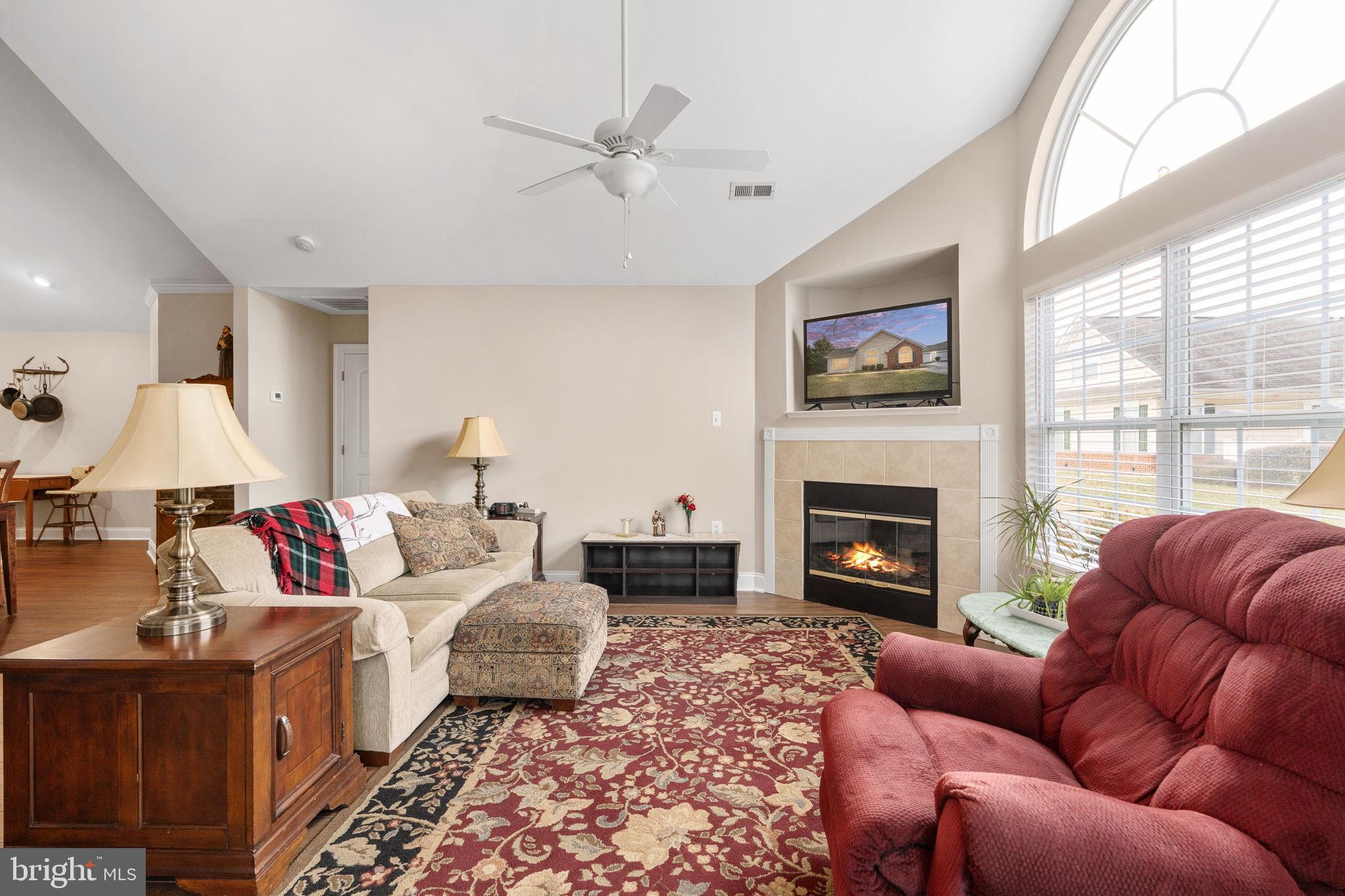 REGENCY PARK VILLAS - Residential