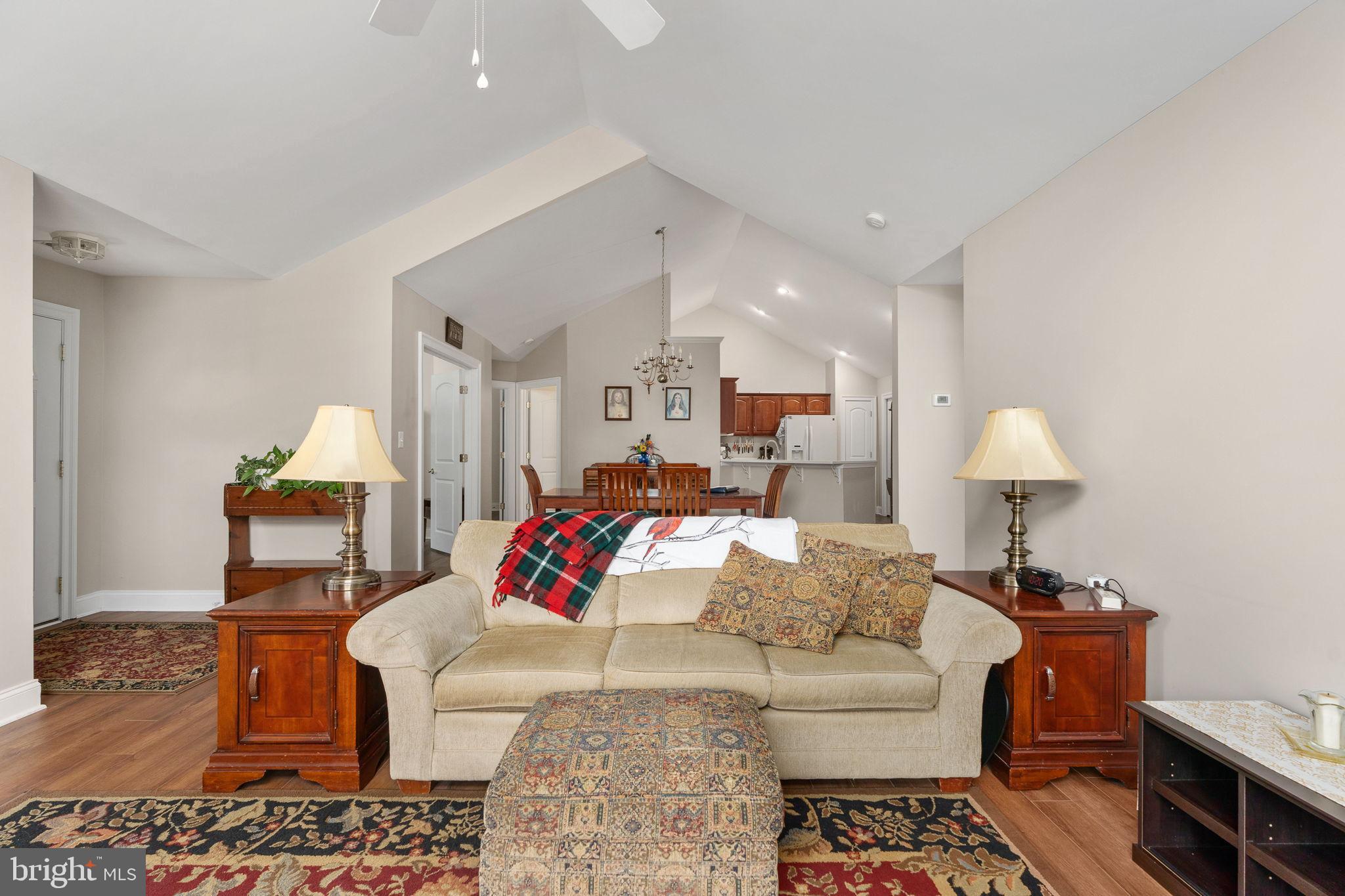 REGENCY PARK VILLAS - Residential