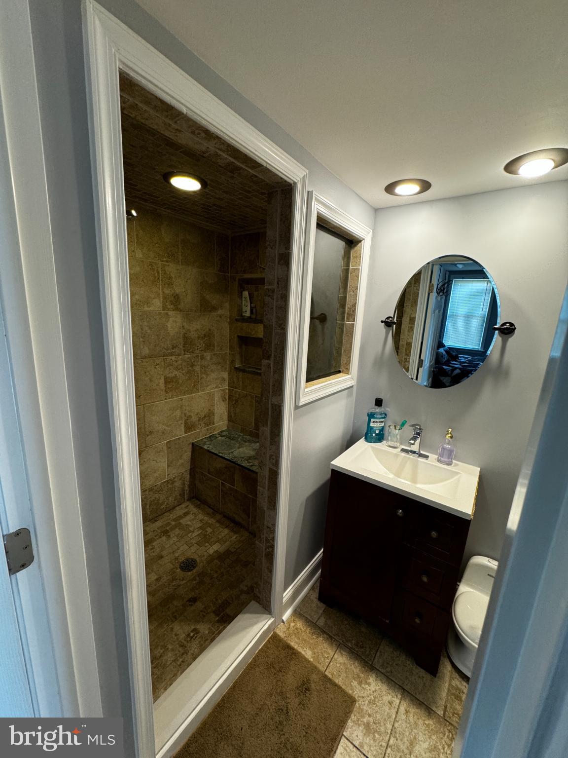 LAURAVILLE HISTORIC DISTRICT - Residential