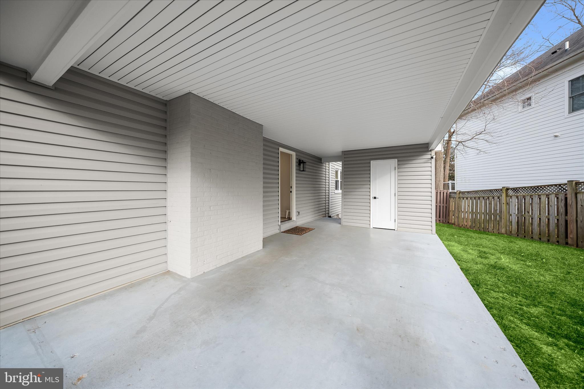 VICTORIA WOODS - Residential