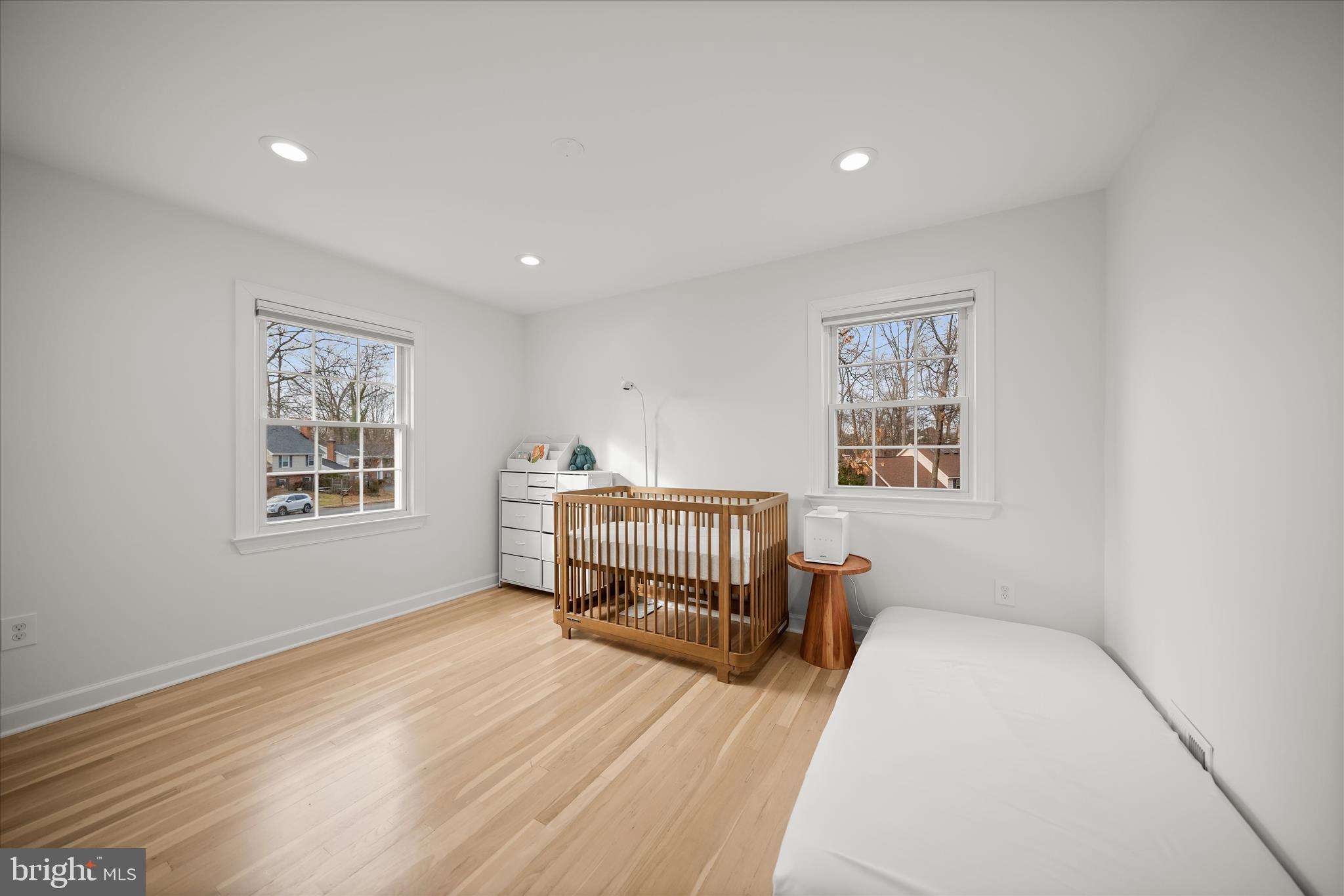 VICTORIA WOODS - Residential