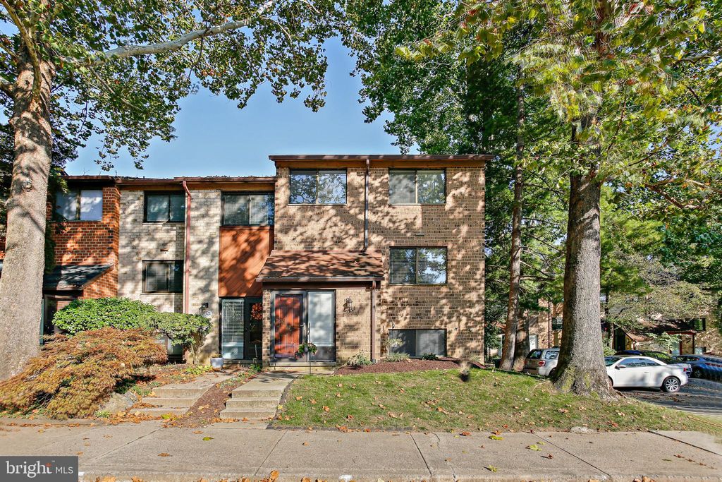 Photo of 7250 Lasting Light Way, COLUMBIA, MD 21045 (MLS # MDHW2060080)