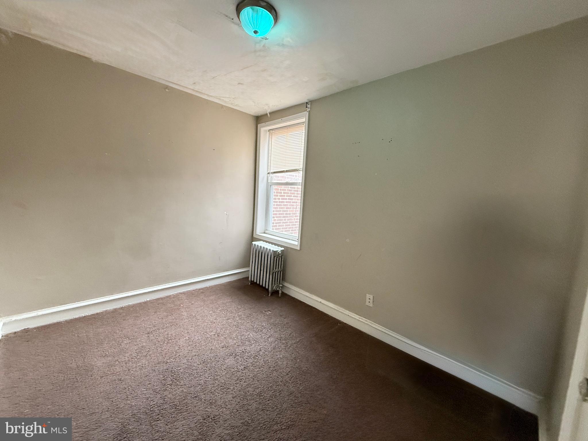 OXFORD CIRCLE - Residential