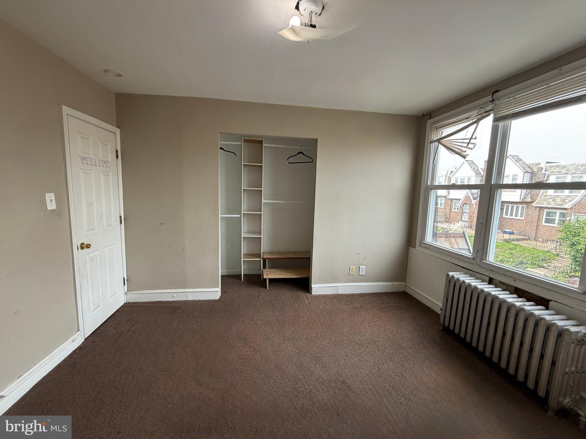 OXFORD CIRCLE - Residential